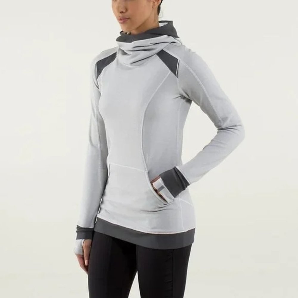 lululemon Base Runner Hoodie in Wee Stripe White Heathered Grey
